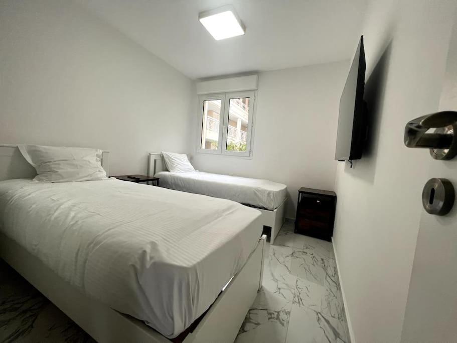 Port Azur Apartment Vallauris Luaran gambar
