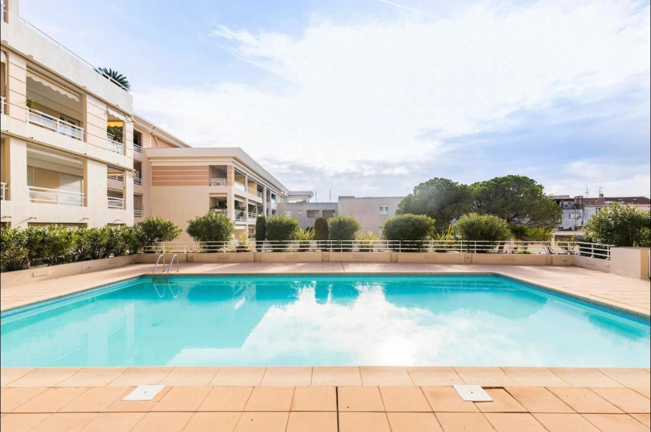 Port Azur Apartment Vallauris Luaran gambar