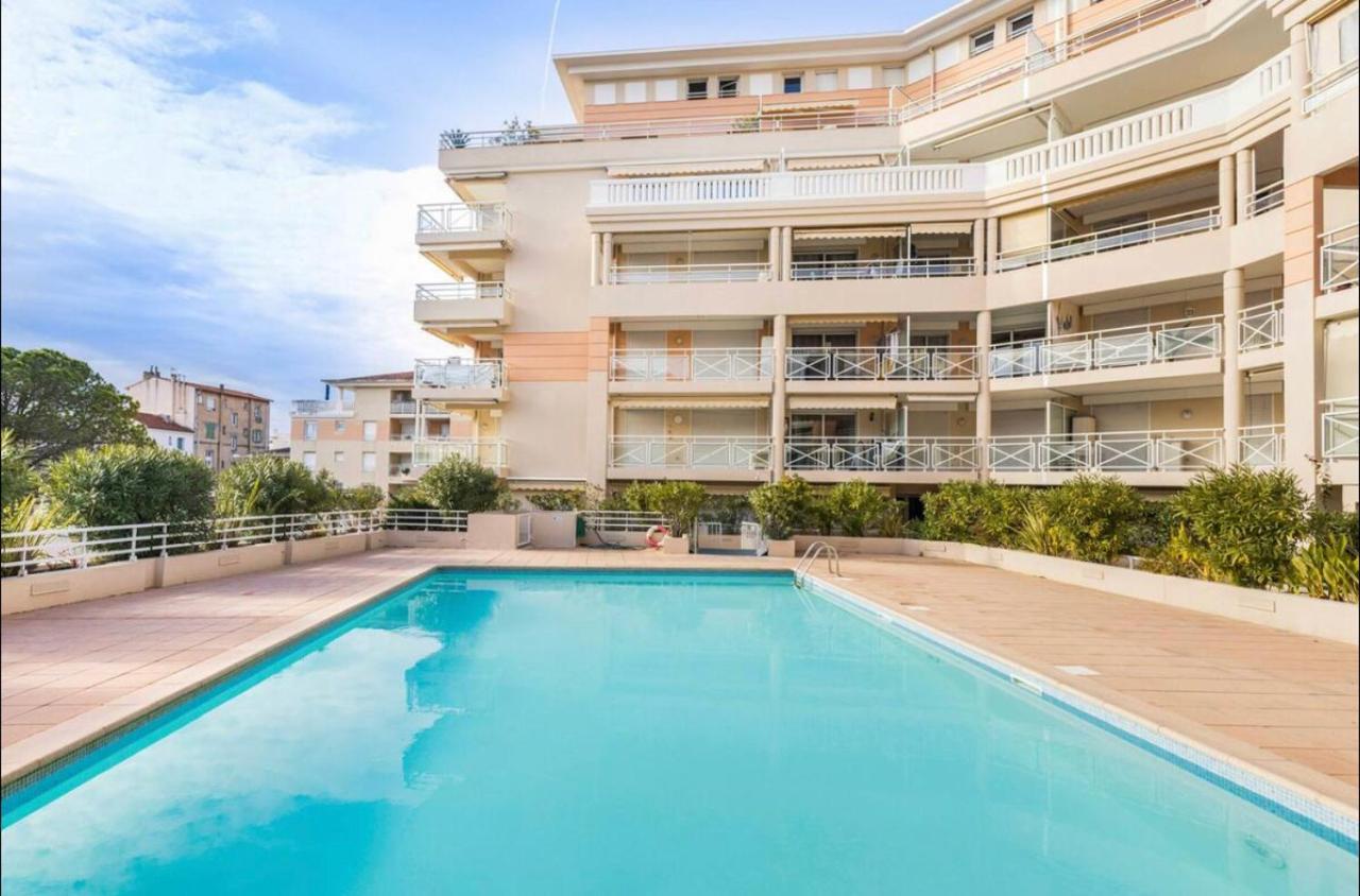Port Azur Apartment Vallauris Luaran gambar