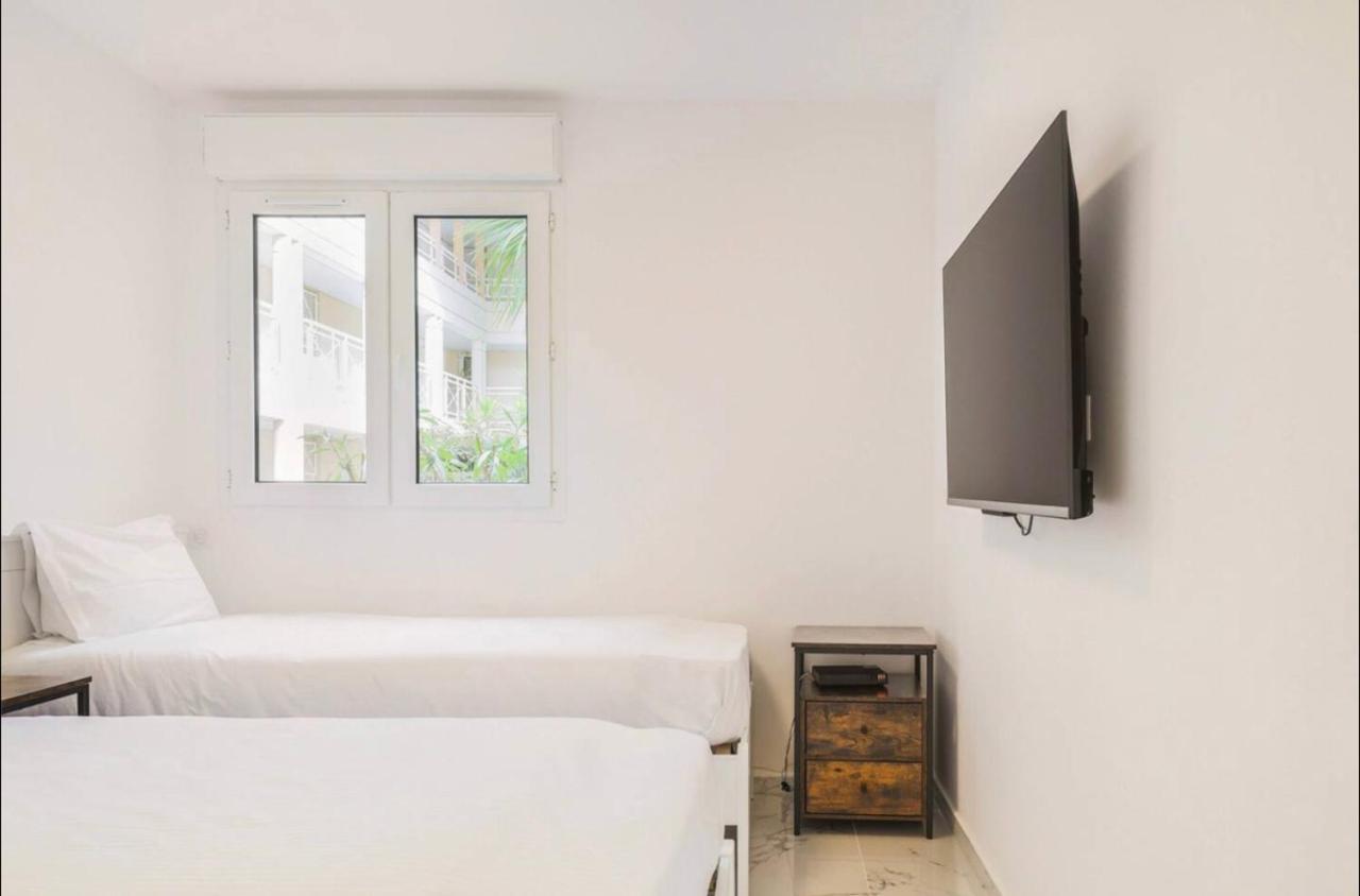 Port Azur Apartment Vallauris Luaran gambar